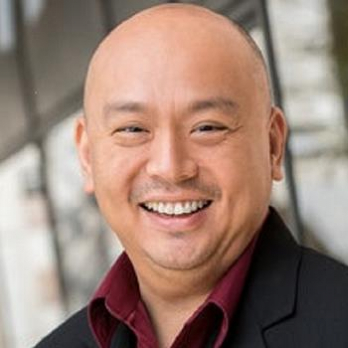 Headshot of William Yeoh